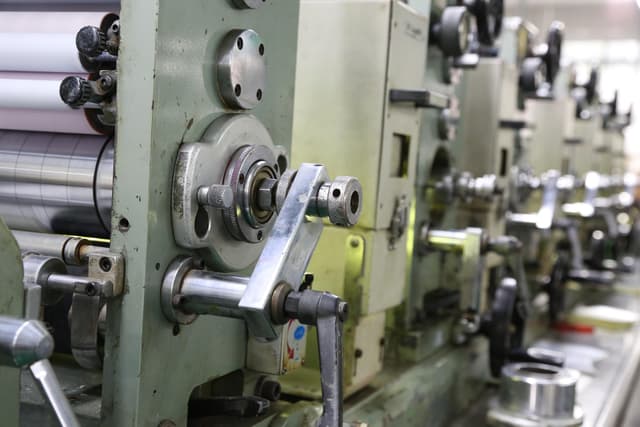 Service /images/slide/slide-2.jpg